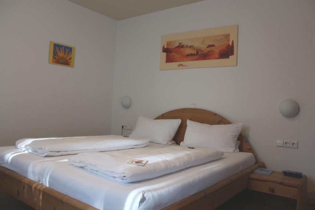 Hotel Sunnegaessle Rust Pokój zdjęcie